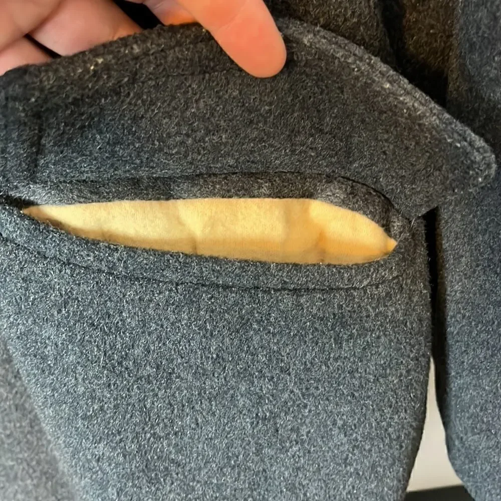 Wool insulated 3 button coat - Picture 4 of 10